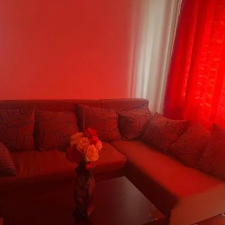 Apartament Cu 2 Central Apartment